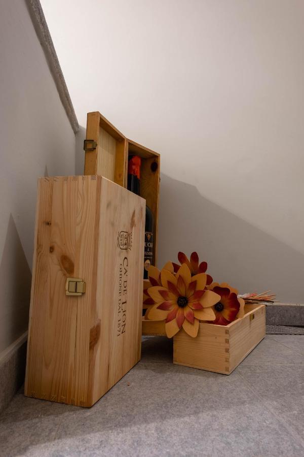 Alla Torre - Nel Cuore Del Borgo Storico Castagnole delle Lanze Eksteriør bilde